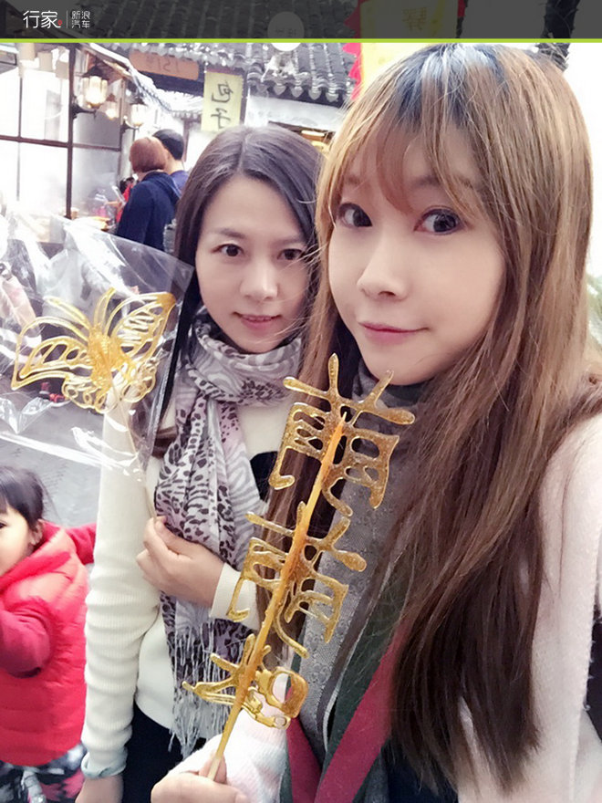 难得的清闲周末 江南古镇偶遇小黄鸭