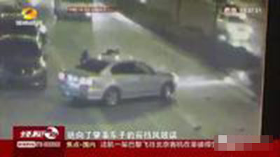 男子与电动车刮擦被围殴 报复终致1死1伤