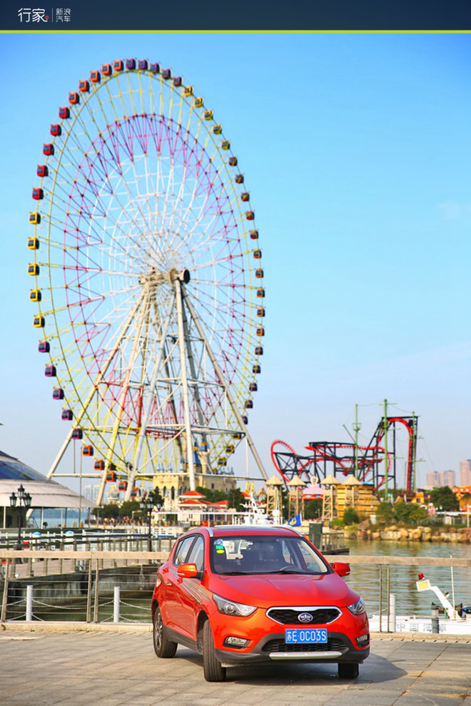 难得的清闲周末 江南古镇偶遇小黄鸭