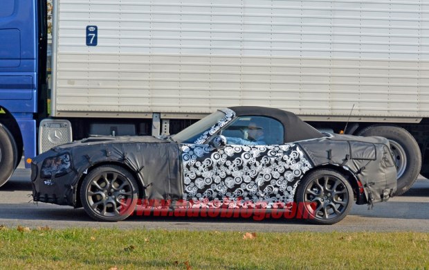 菲亚特124 Spider Abarth版谍照曝光