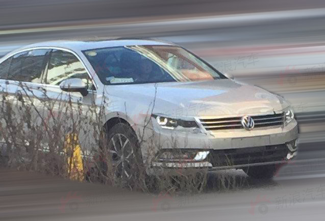 全新一代迈腾测试车谍照 车身大幅加长