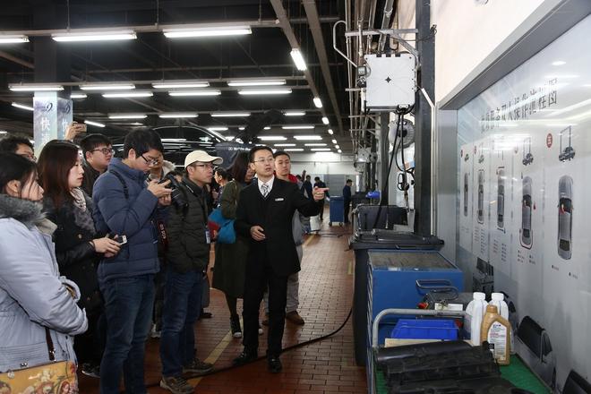 质惠修养 分秒必珍 奔驰北区推售后快修专享服务