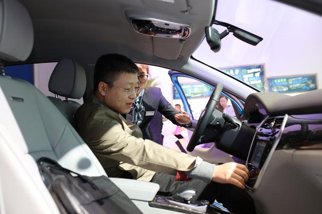 深耕北京市场 DENZA腾势第三家4S店开业！