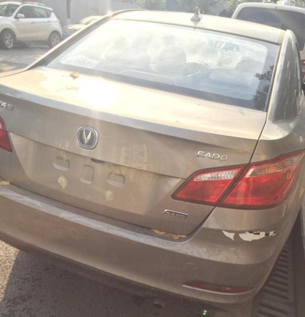 局部细节调整 曝长安新款逸动内饰谍照