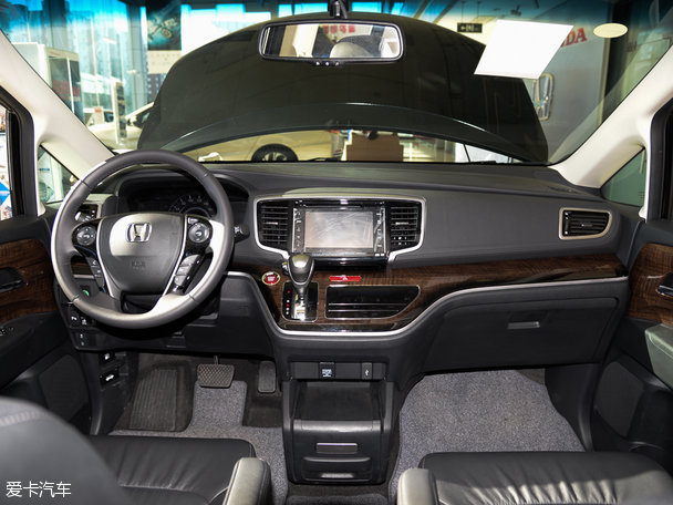 608_456_20151216194307161726342908752