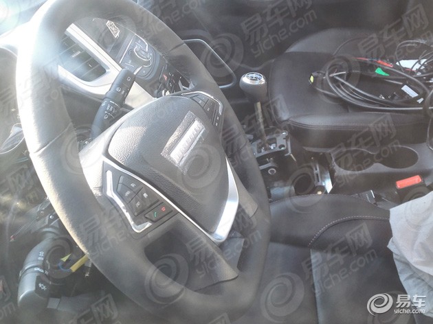 猎豹全新小型SUV谍照曝光 借鉴长安CS35？