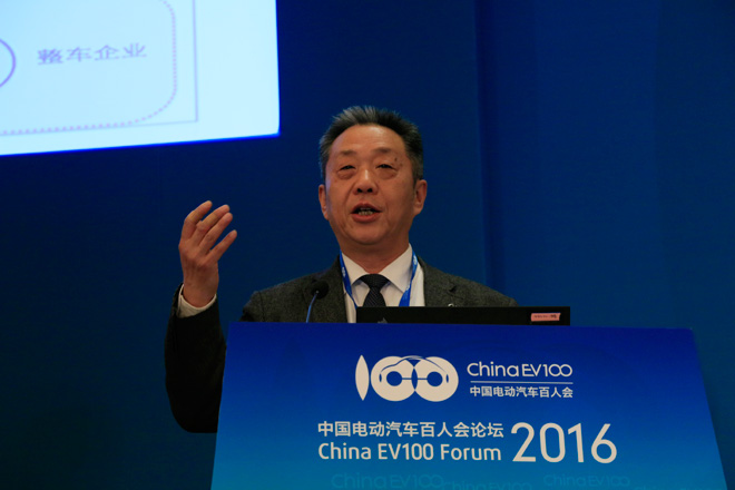 中国汽车工业协会常务副会长 董扬