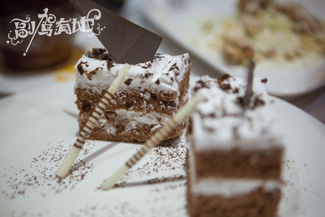 甜美女孩与男闺蜜激情自驾冰雪哈尔滨 