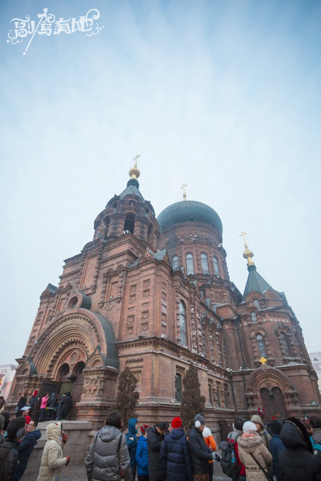 甜美女孩与男闺蜜激情自驾冰雪哈尔滨 