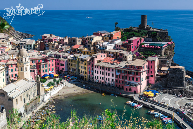 比基尼看腻了？就看清爽长裙美女的迷情海滨游