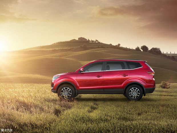 上半年将上市 力帆七座SUV迈威官图发布