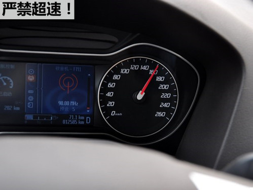 别拿生命当儿戏！高速公路行车注意事项