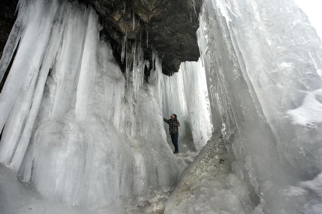 自驾|成都车主必去：绝美冰凌倒挂岩壁