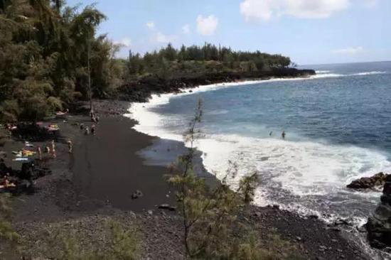 优衣库算个卵！自驾去国外天体沙滩开眼界