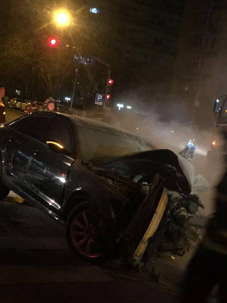 男子赶走代驾酒后驾车 与公交相撞身亡