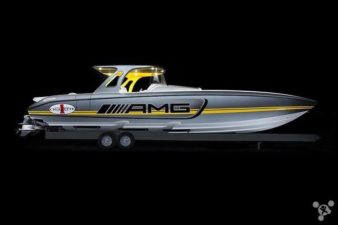 帅爆了！奔驰跨界推出SD GT3赛艇