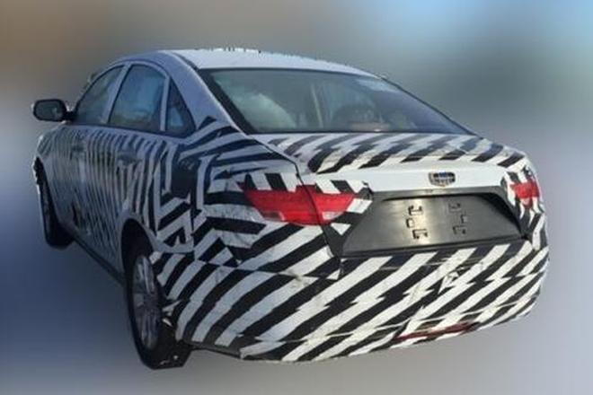 疑似吉利新帝豪插电式混动版谍照曝光