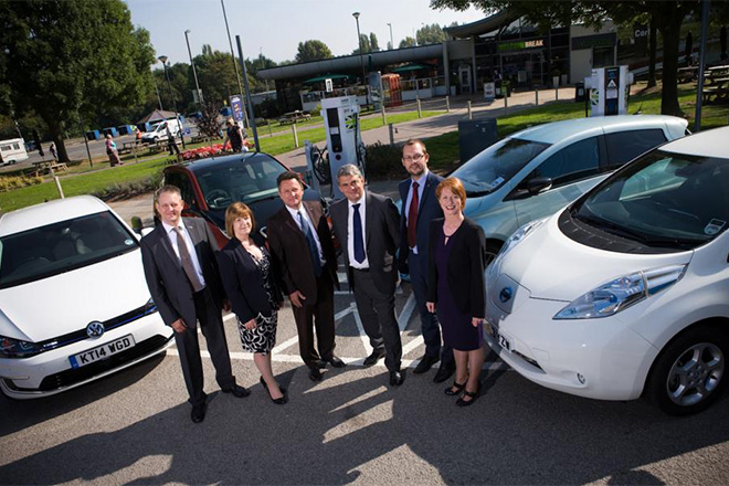 英国建成电动车快速充电网 30分钟充电80%