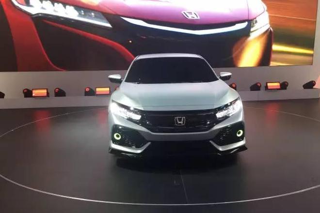 打个飞的过去只为看她 日内瓦车展8车快评