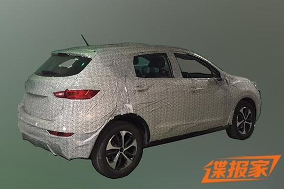 东风全新SUV谍照曝光 或命名为AX5