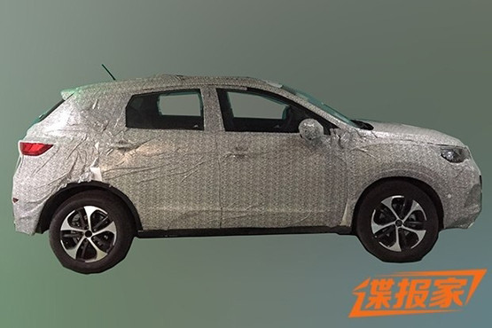 东风全新SUV谍照曝光 或命名为AX5
