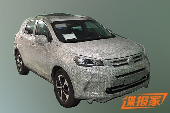 东风全新SUV谍照曝光 或命名为AX5
