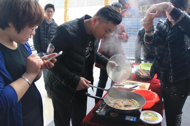 长安欧力威X6拗客营地粉丝见面会青岛站