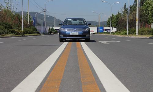 开车上路，哪些行为曾让你吐脏字？