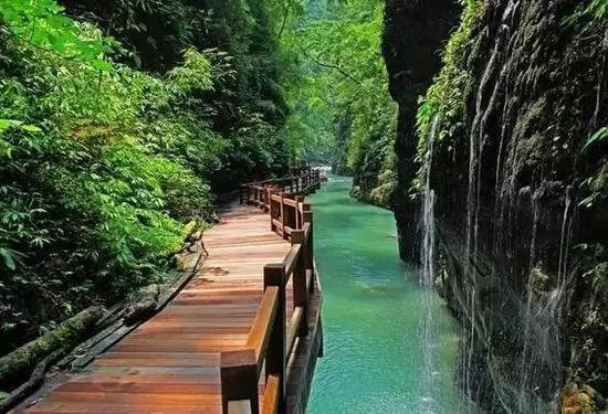 不可不去！国内人少景美的自驾旅行地