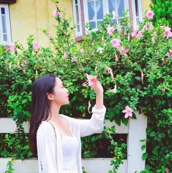 自驾旅行那些文艺范的照片如何拍出来的？