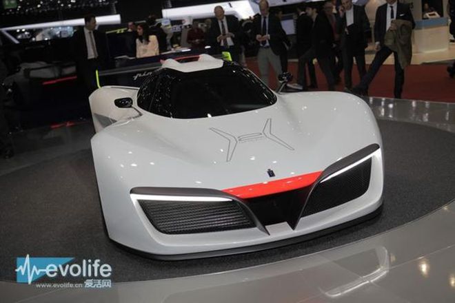 除了忙着为速度重生 这是场拼颜值的车展