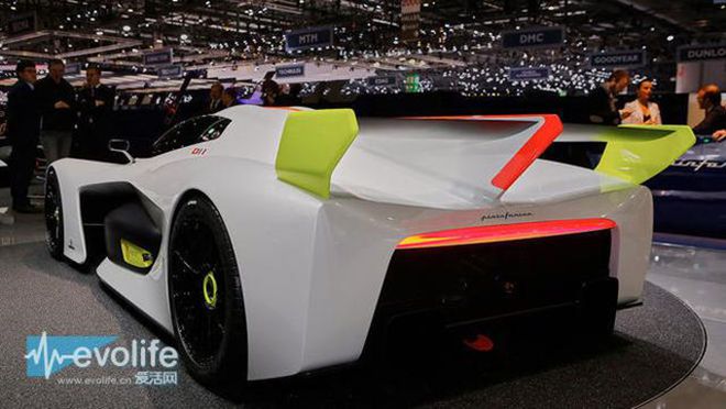 除了忙着为速度重生 这是场拼颜值的车展