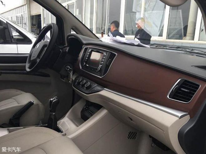 东风日产西玛领衔周末谍报