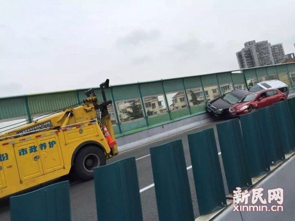 上海内环早高峰上演“飞檐走壁”