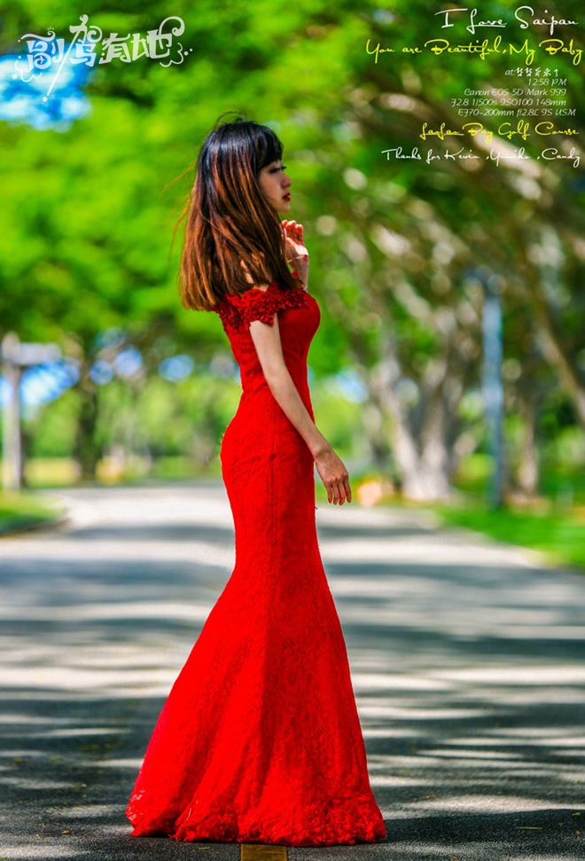 海风下的束腰长裙 妹纸竟在石缝中换衣服