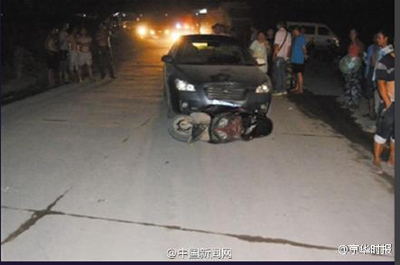 男子伙同情人谋害原配 不顾女儿死活撞击