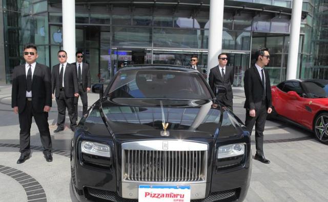 传说中的京城十少聚餐！那么多豪车+保镖