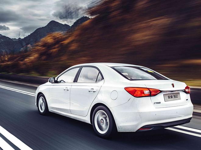 汽车行驶中拍摄画面