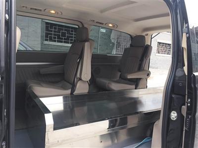 私车自行改装 3辆“黑殡仪车”被查处