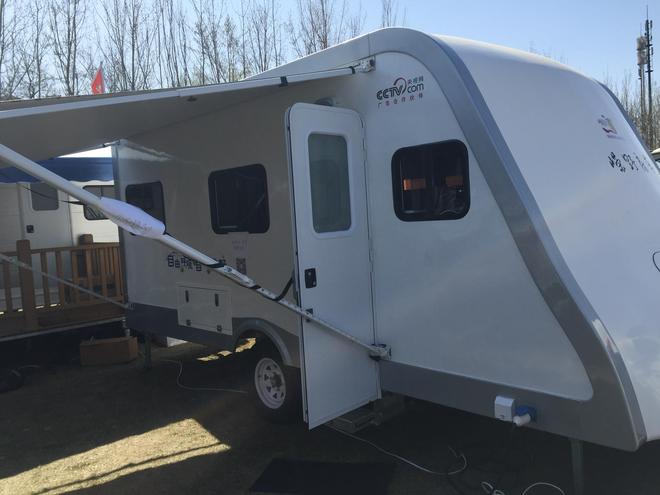 首发!水陆两栖拖挂房车亮相北京房车展