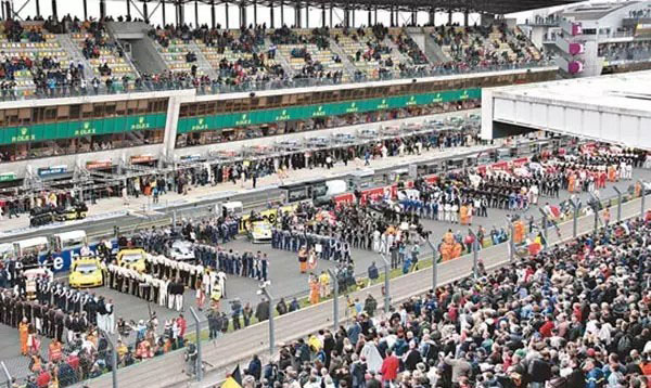 勒芒大Party 看保时捷血虐奥迪 