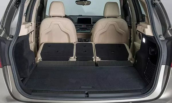 冬奥来了 小鹅辣评真伪滑雪者之车