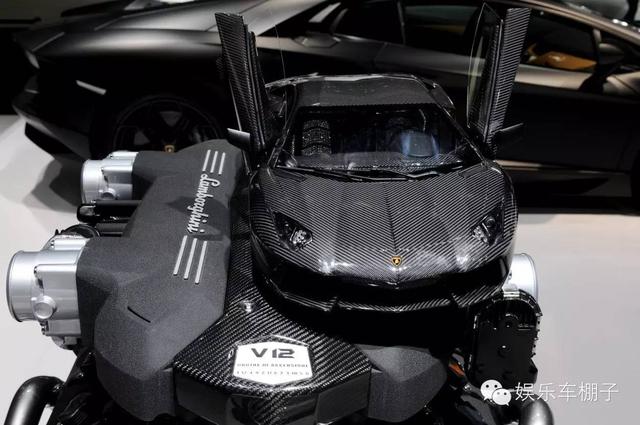 开眼了！这台车模能买12台法拉利！