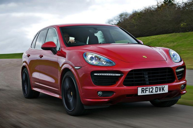 大众全球召回80万辆途锐卡宴 因踏板存隐患