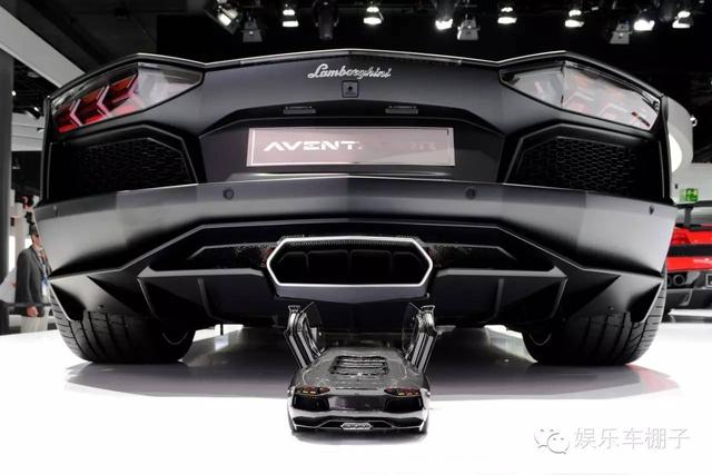 开眼了！这台车模能买12台法拉利！