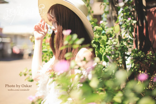 女生无法拒绝!穿清凉泳装拍日系逆光大片