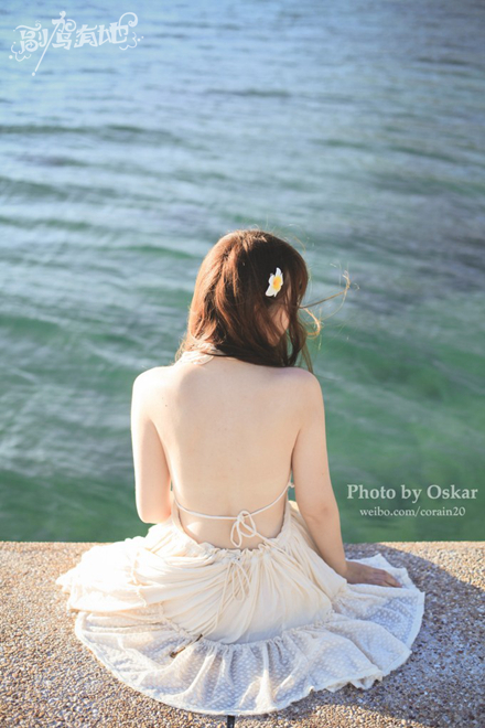 白皙美背的终极诱惑！美女写真最后一弹！