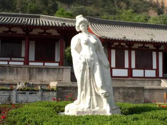 西安一路向西 春天最美西北自驾路