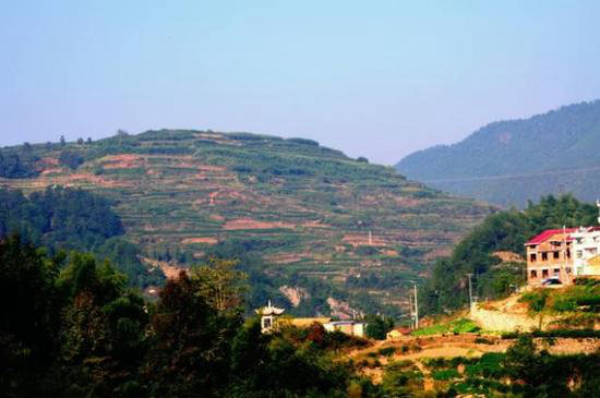 这才是小长假该去自驾旅行的原始天堂