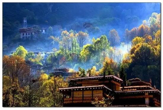 这才是小长假该去自驾旅行的原始天堂